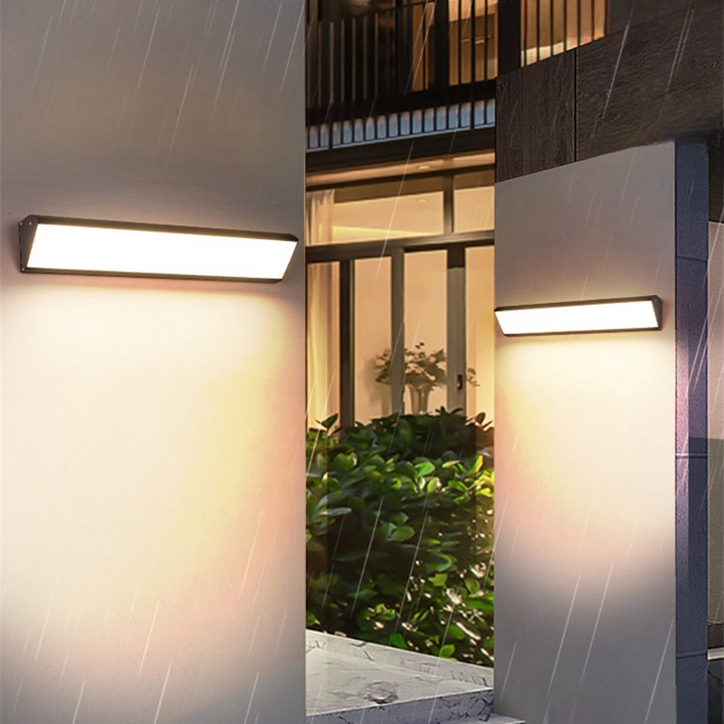 Lampada da Parete LED Impermea - Outdoor Power Strip Weatherproof recensione e prezzo
